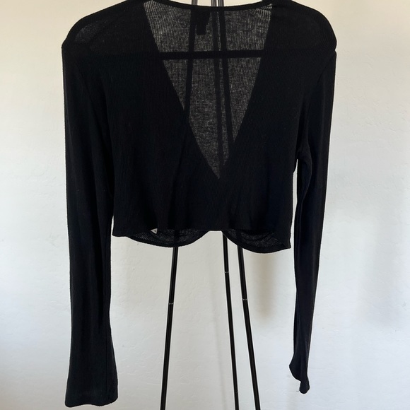 TARGET BLACK LONG SLEEVE TOP - Picture 4 of 4